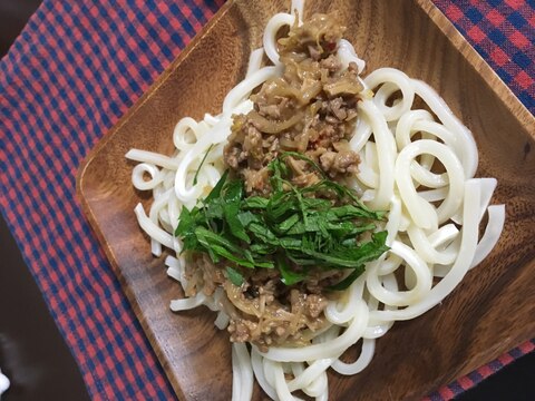 もやしとえのきでかさ増し！ピリ辛肉味噌そぼろ